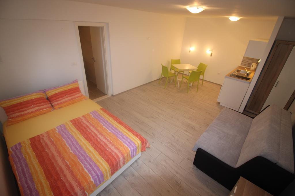Apartments Marinko Stari Grad  Exterior foto