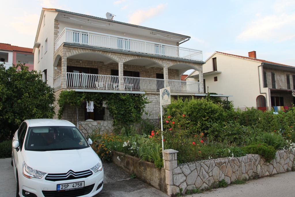 Apartments Marinko Stari Grad  Exterior foto