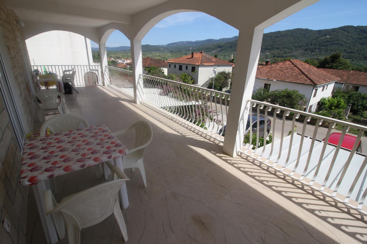 Apartments Marinko Stari Grad  Exterior foto